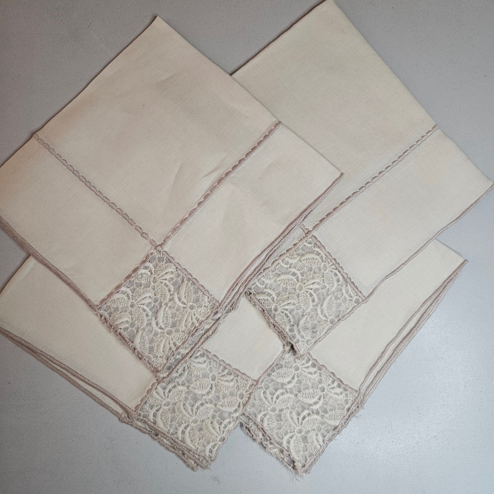 Vtg Cream Linen Dinner Napkins Set of 4 Lace Corner Inset Ladder Stitch 16.5"
